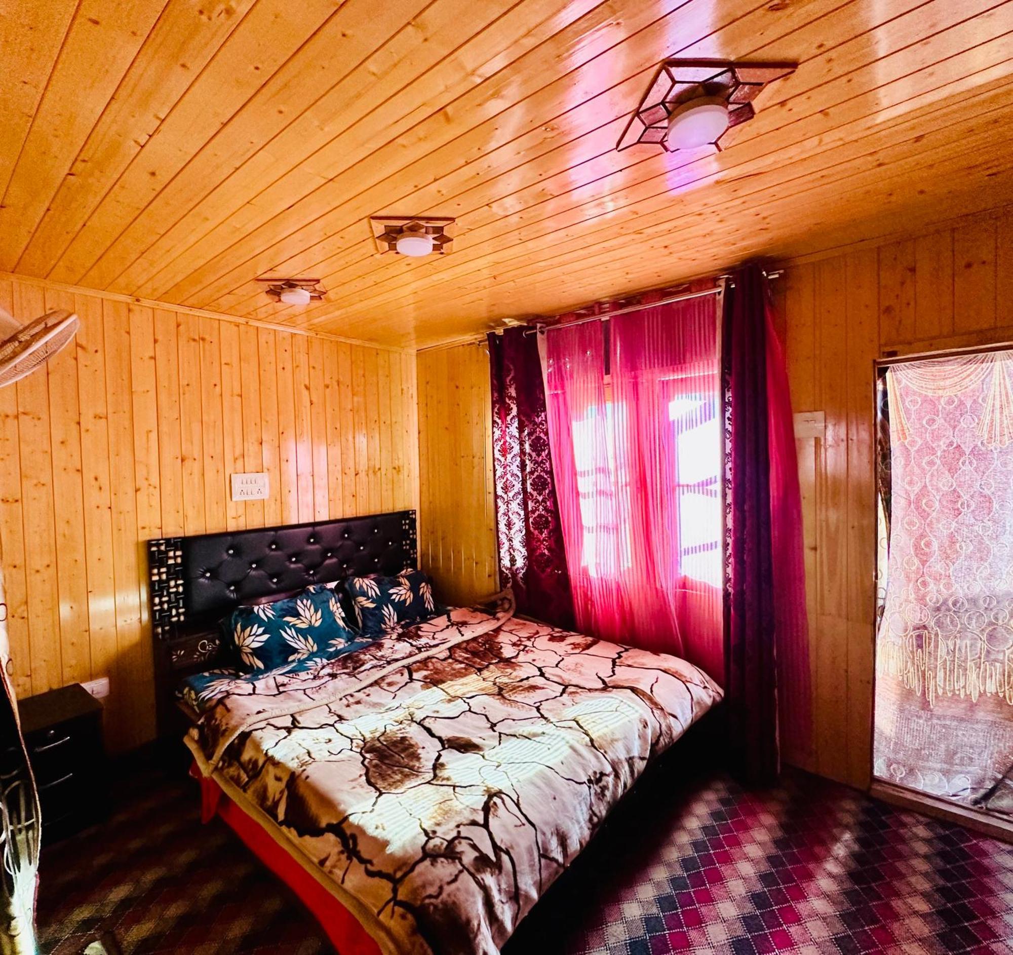 Houseboat Newworld And Transportation Hotel Srinagar  Luaran gambar